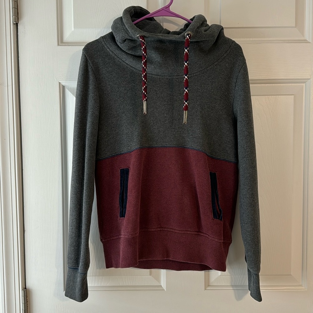 Hoodie - Cow Neck